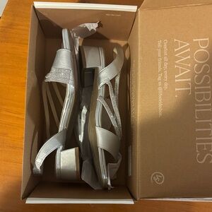 Life Stride Joy Silver Sandals 7W